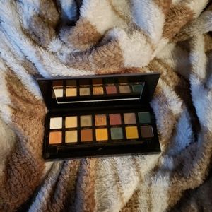 ABH subculture eyeshadow palette
